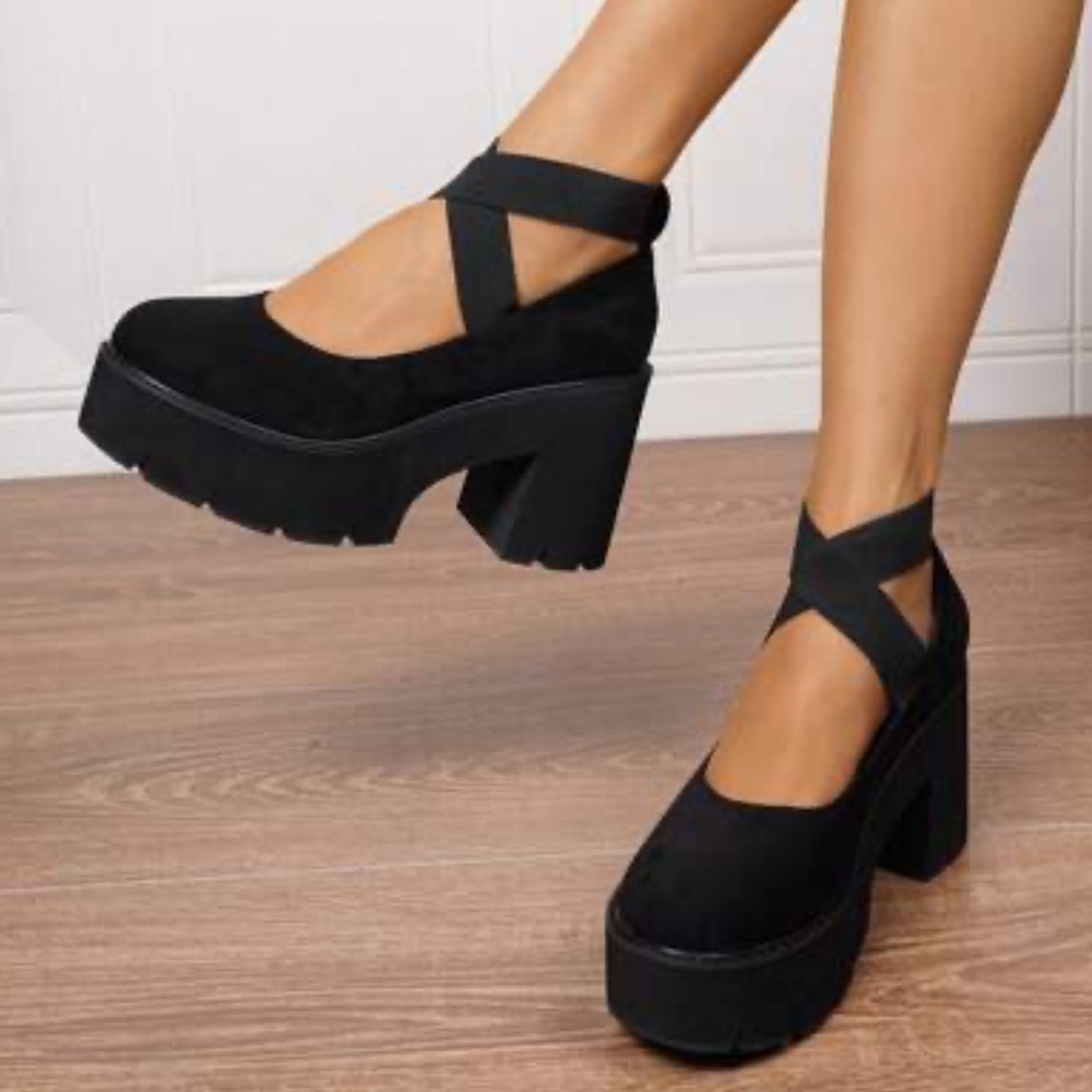 NEW Black Crisscross-Strap Platform Mary Jane Chunky Heels Black